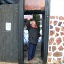 Мъж от Ново село предоставя къщата си на пострадали от Хитрино 