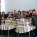 Възрастни хора от Бургас дариха храна и пари на деца с увреждания 