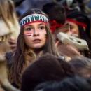 17-годишна световна шампионка по фолклор се бори за живота си
