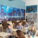 Дариха 15 компютъра на математическата гимназия във Враца